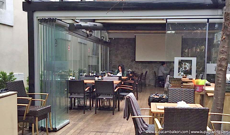 usten-askili-vitrin-sistemi-top-hanging-glazing-eco-1